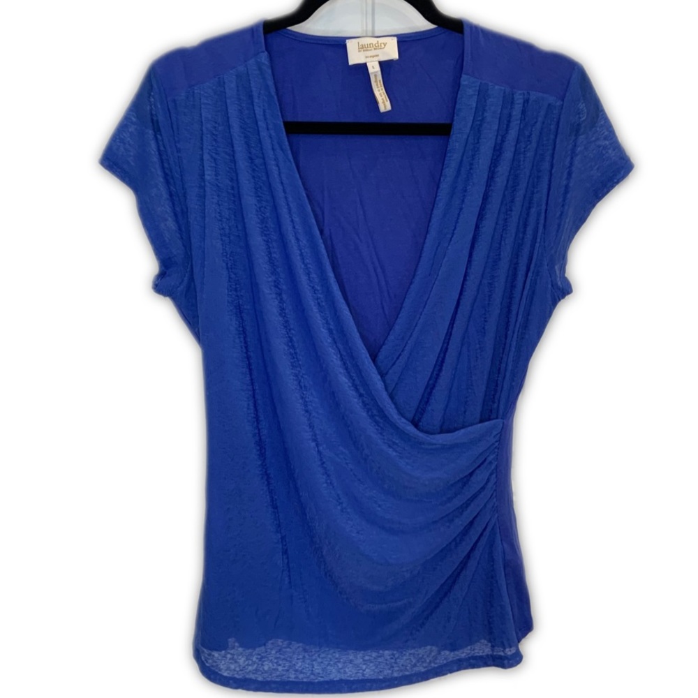 Laundry by Shell Segal deep v-neck blue top with flattering ruching